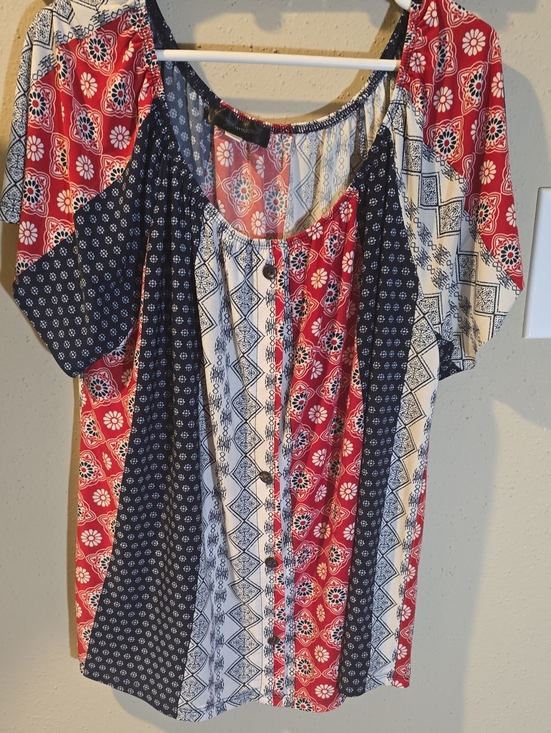 Modern Attraction Tops - Modern Attraction Blouse Size Large